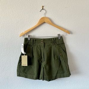 Wilfred Free Cabot Shorts, High-Rise Pleated -  Green Fatigues, Size 4